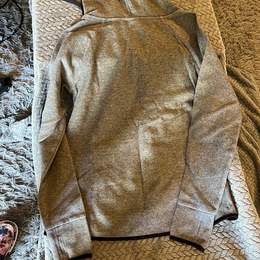 Gray jacket - Picture 2 of 3